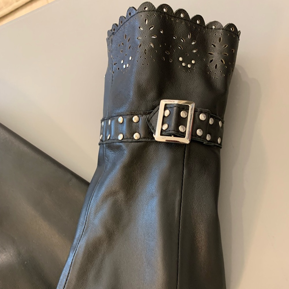 Pamela McCoy black leather jacket with studs and buckles in size M - Picture 7 of 9